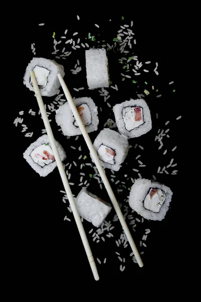 Sushi Rollen Auf Dunklem Hintergrund Mit Kopierraum — Stockfoto