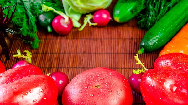 Groenten Veganistische Verse Dille Komkommers Kool Radijs Zoete Rode Peper — Stockfoto