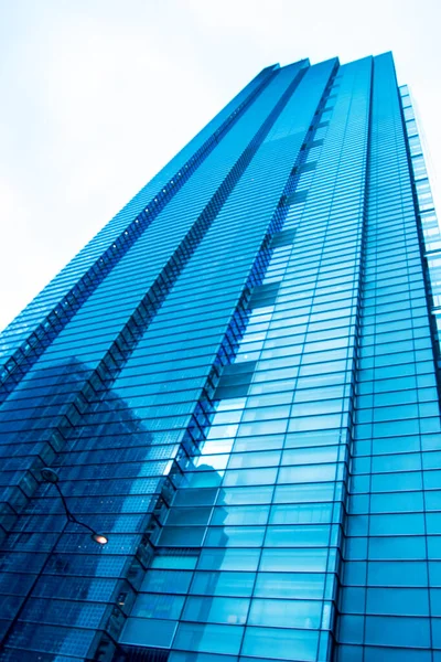 Gökdelen Cam Mimari ve Gökyüzü