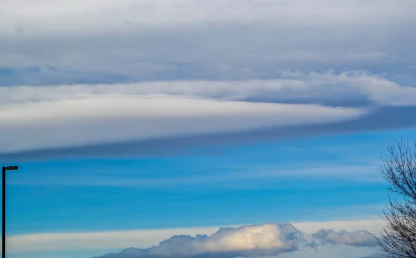 Nuvole Spesse Cielo Blu — Foto Stock