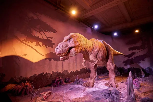 Движущийся Тираннозавр Рекс Интерьер Музея Естественной Истории Основанный 1881 Году — стоковое фото