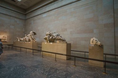 Parthenon Galerileri. İngiliz Müzesi, Londra, İngiltere, İngiltere 'deki Elgin Mermerleri.