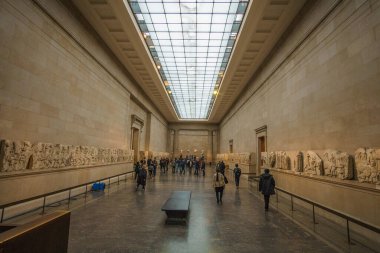 Parthenon Galerileri. İngiliz Müzesi, Londra, İngiltere, İngiltere 'deki Elgin Mermerleri.