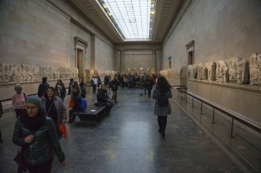 Parthenon Galerileri. İngiliz Müzesi, Londra, İngiltere, İngiltere 'deki Elgin Mermerleri.