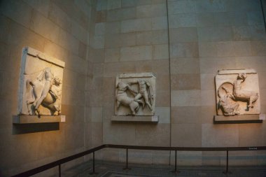 Parthenon Galerileri. İngiliz Müzesi, Londra, İngiltere, İngiltere 'deki Elgin Mermerleri.