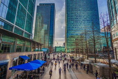 Canary Wharf DLR istasyonu. Jubilee hattında, Kanada Suyu ile Kuzey Greenwich arasında bir Londra metro istasyonu. Londra, Birleşik Krallık.