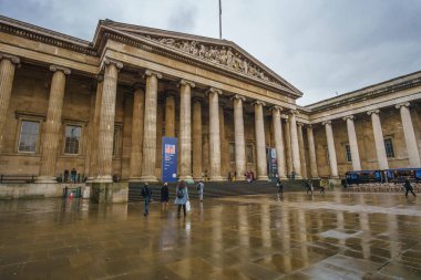 British Museum 'un dış görünüşü, Great Russell sokağı, Londra, İngiltere, İngiltere, Avrupa