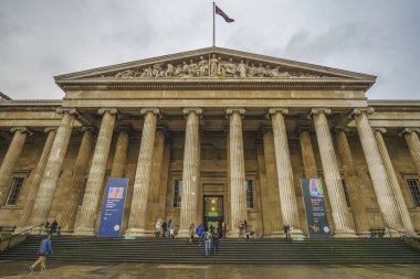 British Museum 'un dış görünüşü, Great Russell sokağı, Londra, İngiltere, İngiltere, Avrupa