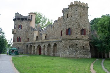 Johns Kalesi, Lednice Valtice,