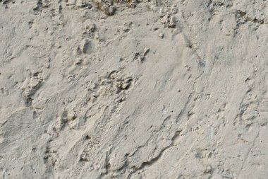 Çizikler ve çatlaklar ile duvar parçası. Arka plan olarak kullanılabilir