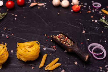 Gıda, makarna, makarna, spagetti. Arka plan olarak kullanılan makarna kompozisyon