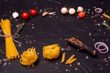 Gıda, makarna, makarna, spagetti. Arka plan olarak kullanılan makarna kompozisyon