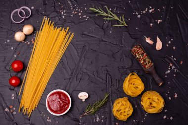 Gıda, makarna, makarna, spagetti. Arka plan olarak kullanılan makarna kompozisyon