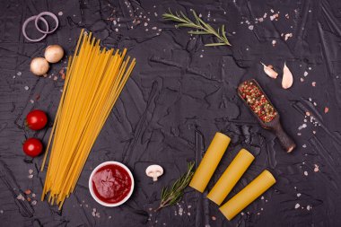 Gıda, makarna, makarna, spagetti. Arka plan olarak kullanılan makarna kompozisyon