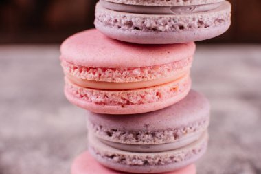 Düğün, St. Valentine's Day, Doğum günü, hazırlama, tatil. Bir beton zemin üzerine güzel pembe lezzetli Bademli kurabiye