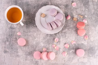 Düğün, St. Valentine's Day, Doğum günü, hazırlama, tatil. Bir beton zemin üzerine güzel pembe lezzetli Bademli kurabiye