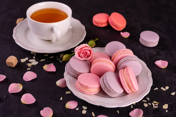 Wedding Valentine Day Birthday Preparation Holiday Beautiful Pink Tasty Macaroons — Stock Photo, Image