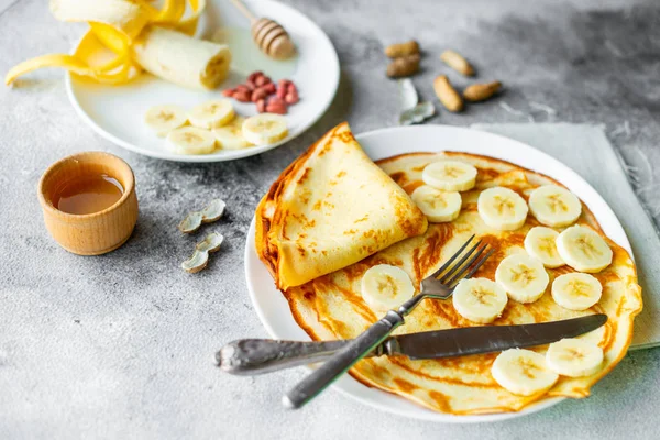 Comida Postre Pasteles Tortitas Tarta Deliciosos Panqueques Con Plátano Miel — Foto de Stock