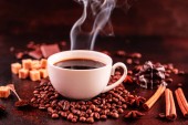Osvěžující ranní kávu s cukrovinkami. Lze použít jako pozadí