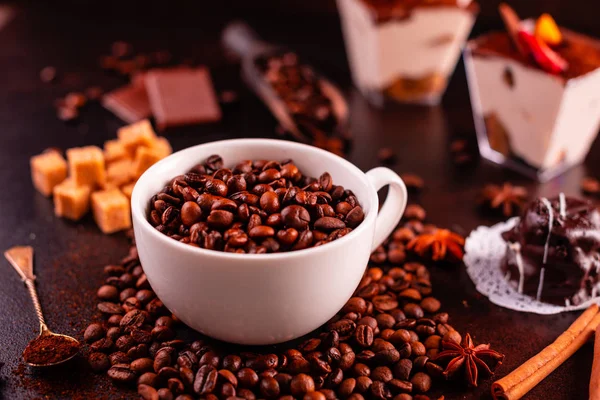 Der Erfrischende Morgenkaffee Mit Süßigkeiten Kann Als Hintergrund Verwendet Werden — Stockfoto