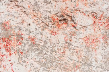 Doku, duvar, beton, arka plan olarak kullanılabilir. Çizik ve çatlaklarla dolu bir duvar parçası.