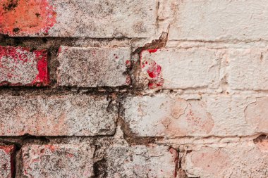 Doku, duvar, beton, arka plan olarak kullanılabilir. Çizik ve çatlaklarla dolu bir duvar parçası.