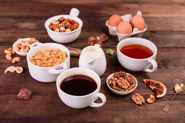 Desayuno Sabroso Útil Con Hojuelas Leche Frutos Secos Frutos Secos — Foto de Stock