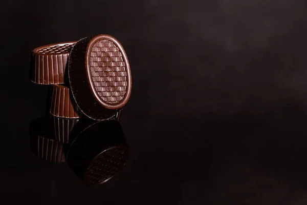 Chocolate Vidro Com Reflexão Pode Ser Usado Como Fundo — Fotografia de Stock