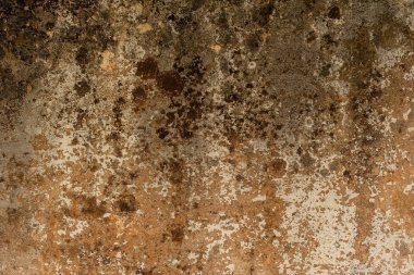 Çatlakları ve çizikleri olan beton bir duvarın dokusu arka plan olarak kullanılabilir.