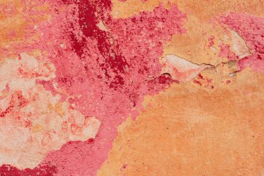 Çatlakları ve çizikleri olan beton bir duvarın dokusu arka plan olarak kullanılabilir.