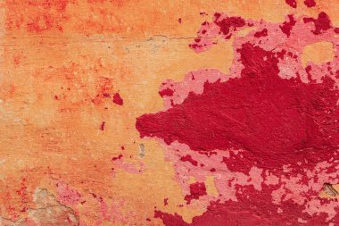 Çatlakları ve çizikleri olan beton bir duvarın dokusu arka plan olarak kullanılabilir.