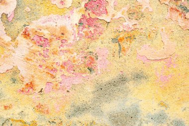 Çatlakları ve çizikleri olan beton bir duvarın dokusu arka plan olarak kullanılabilir.