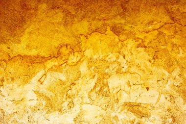 Çatlakları ve çizikleri olan beton bir duvarın dokusu arka plan olarak kullanılabilir.