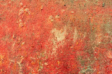 Çatlakları ve çizikleri olan beton bir duvarın dokusu arka plan olarak kullanılabilir.