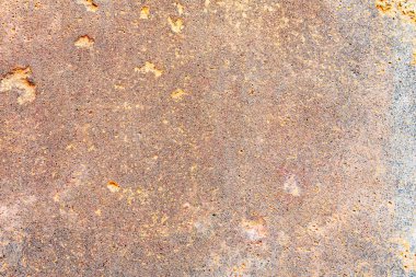 Çatlakları ve çizikleri olan beton bir duvarın dokusu arka plan olarak kullanılabilir.