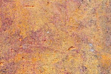 Çatlakları ve çizikleri olan beton bir duvarın dokusu arka plan olarak kullanılabilir.