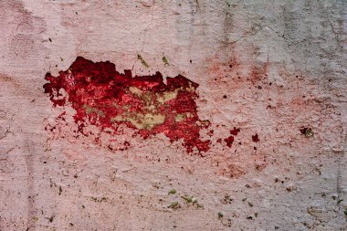 Çatlakları ve çizikleri olan beton bir duvarın dokusu arka plan olarak kullanılabilir.