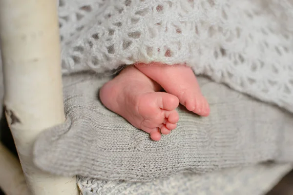 Little Newborn Girl Eight Days Old Beautiful Outfit Sleeps Cute — Stock Photo, Image