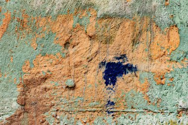 Doku, duvar, beton, arka plan olarak kullanılabilir. Çizik ve çatlaklarla dolu bir duvar parçası.