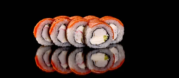 Rolos Sushi Frescos Preparados Partir Das Melhores Variedades Peixes Frutos — Fotografia de Stock