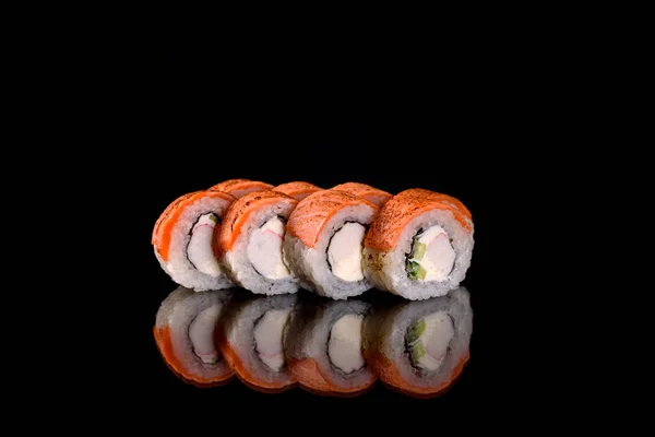 Rolos Sushi Frescos Preparados Partir Das Melhores Variedades Peixes Frutos — Fotografia de Stock