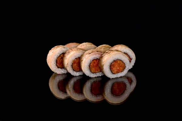 Rolos Sushi Frescos Preparados Partir Das Melhores Variedades Peixes Frutos — Fotografia de Stock