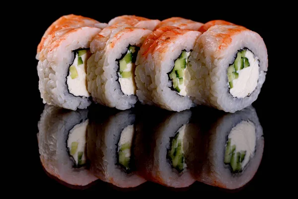 Verse Heerlijke Mooie Sushi Broodjes Een Donkere Achtergrond Elementen Van — Stockfoto