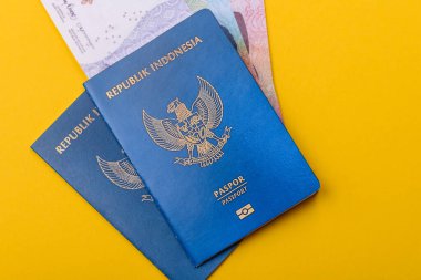 Seyahat, uçmak ve iş yapmak için Endonezya pasaportu. Endonezya belgesi, sınırı geçmek için kimlik