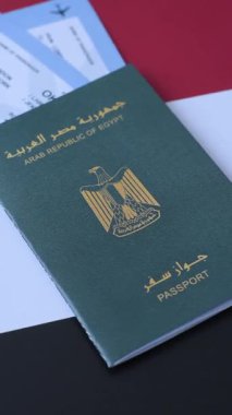 Seyahat etmek, uçmak ve iş yapmak için Mısır pasaportu. Mısır belgesi, sınırı geçmek için kimlik