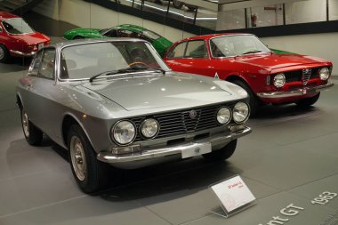 İtalya, Arese, Milan 25 Nisan 2019 - Alfa Romeo araba müzesi