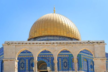 Cami kubbesinin manzarası