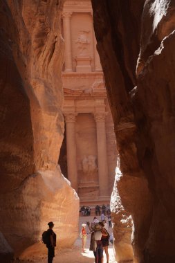 Petra, Ürdün 'deki meşhur slot kanyonu manzarası