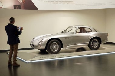 İtalya, Arese, Milan 25 Nisan 2019 - Alfa Romeo araba müzesi