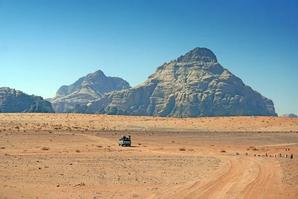 Jordania Diciembre 2019 Recorrido Jeep 4X4 Desierto Wadi Rum Jordania —  Fotos de Stock